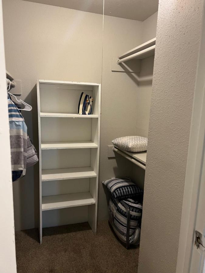 Beautiful 1-Bedroom Townhome With Nice Amenities Хюстън Екстериор снимка